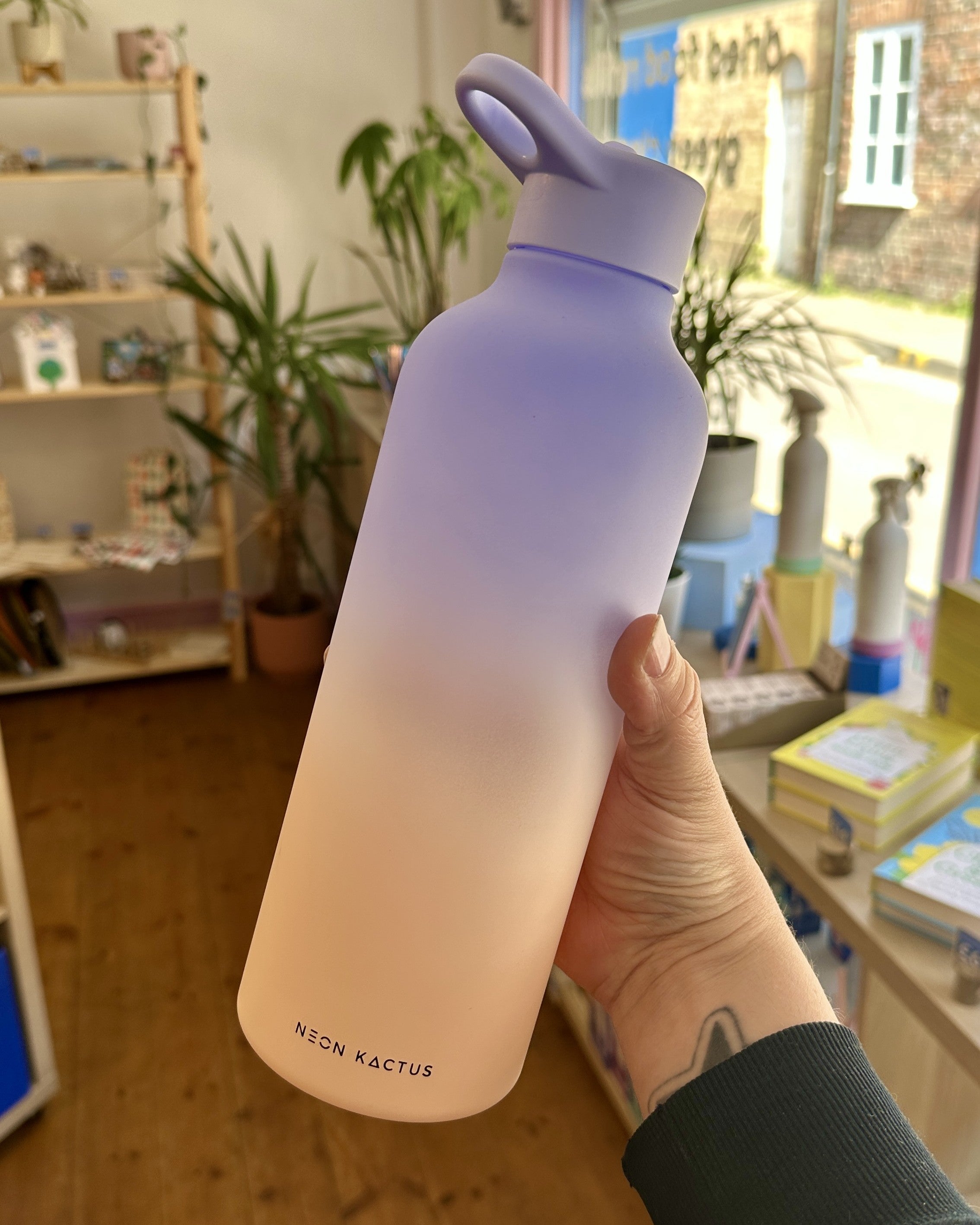 Neon Kactus Tritan Bottle – Live Forever (1.3L)