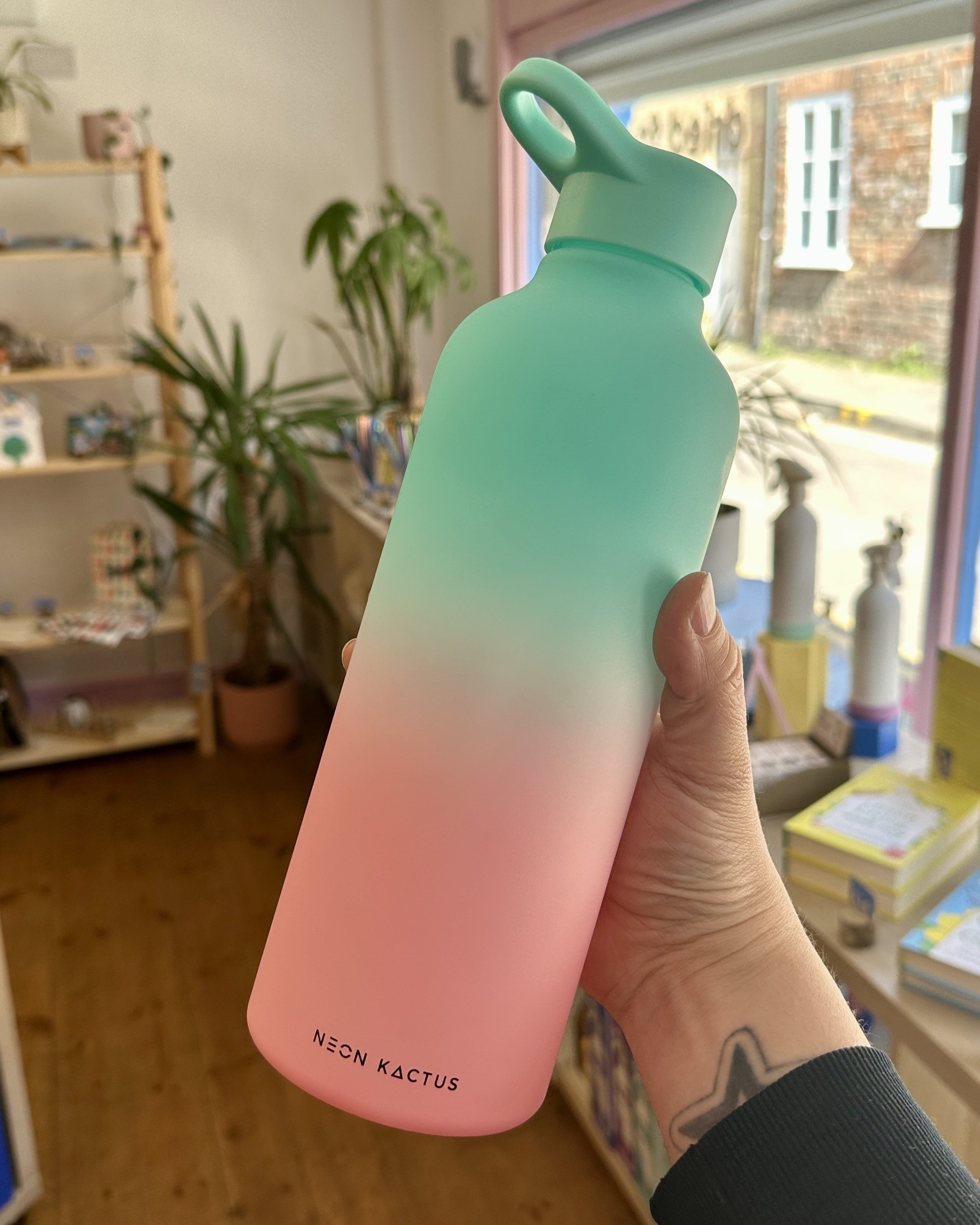 Neon Kactus Tritan Bottle – Twist And Shout (1.3L)